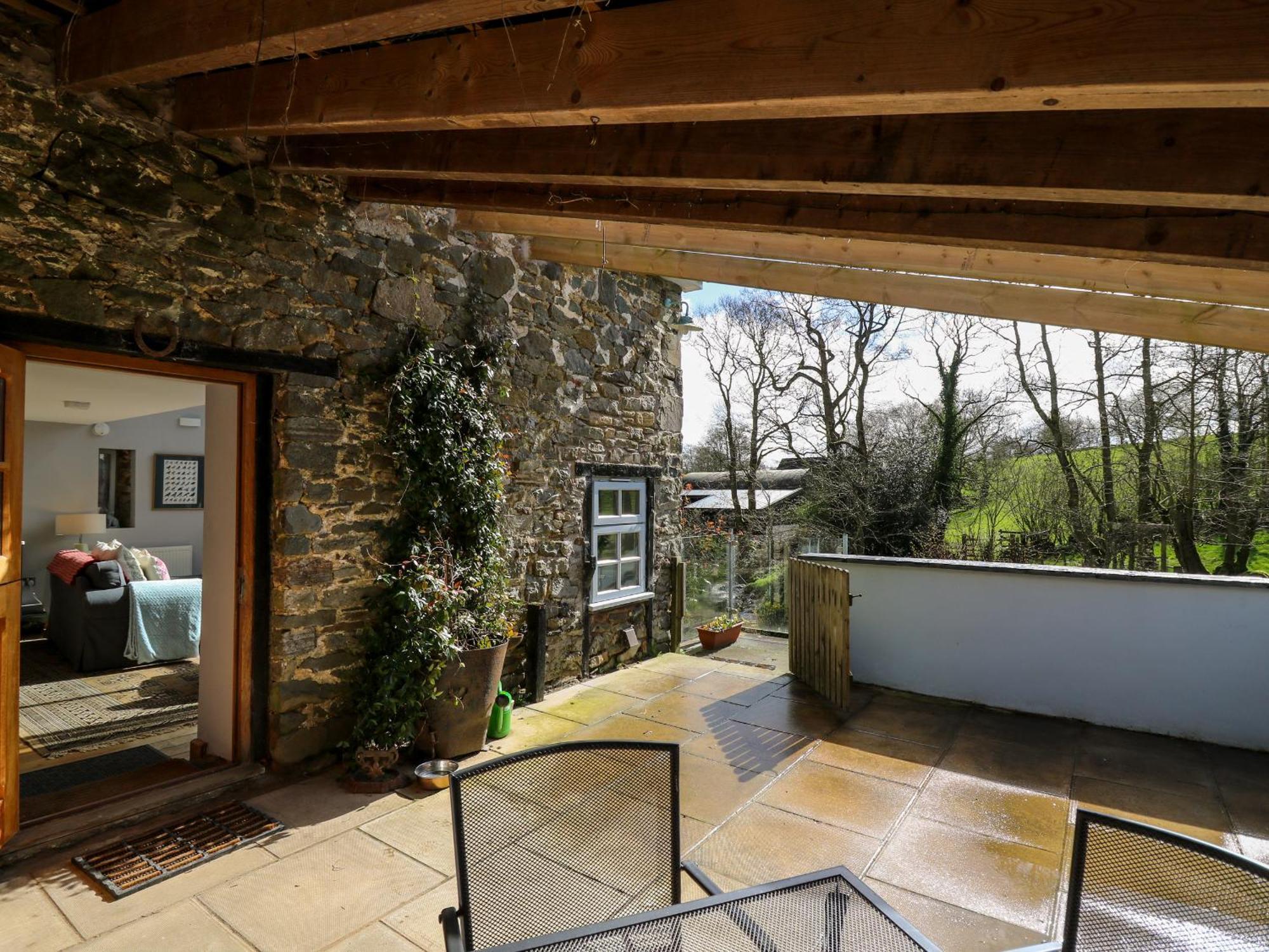 Villa The Barn At Glanoer à Bettws Disserth Extérieur photo